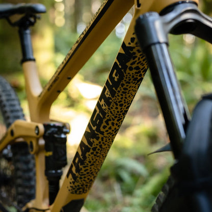 Cheetah Frame Keeper